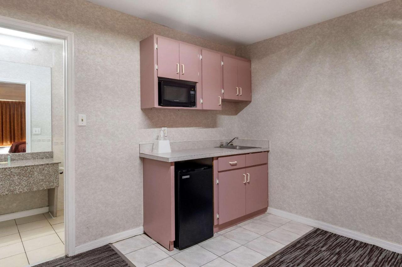 Rodeway Inn Clearwater-Largo Dış mekan fotoğraf
